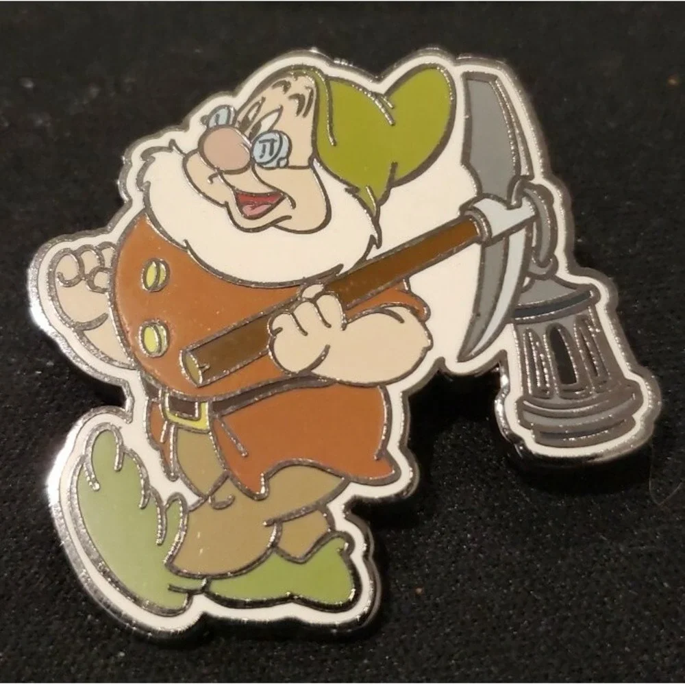 Disney Pin Doc‎ Snow White Dwarf AP Preproduction Sample Artist Proof LE 00035